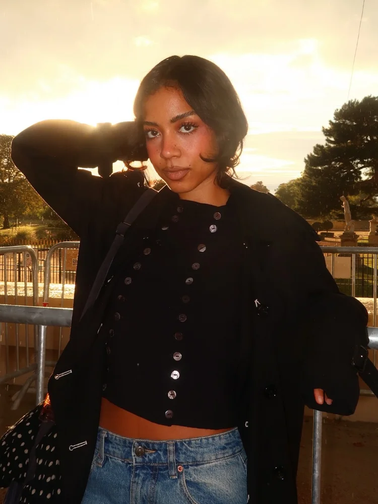 

Вязаные двубортные свитера, женские повседневные съемные пуловеры с круглым вырезом и длинными рукавами, новинка 2025 года, женский универсальный шикарный трикотаж