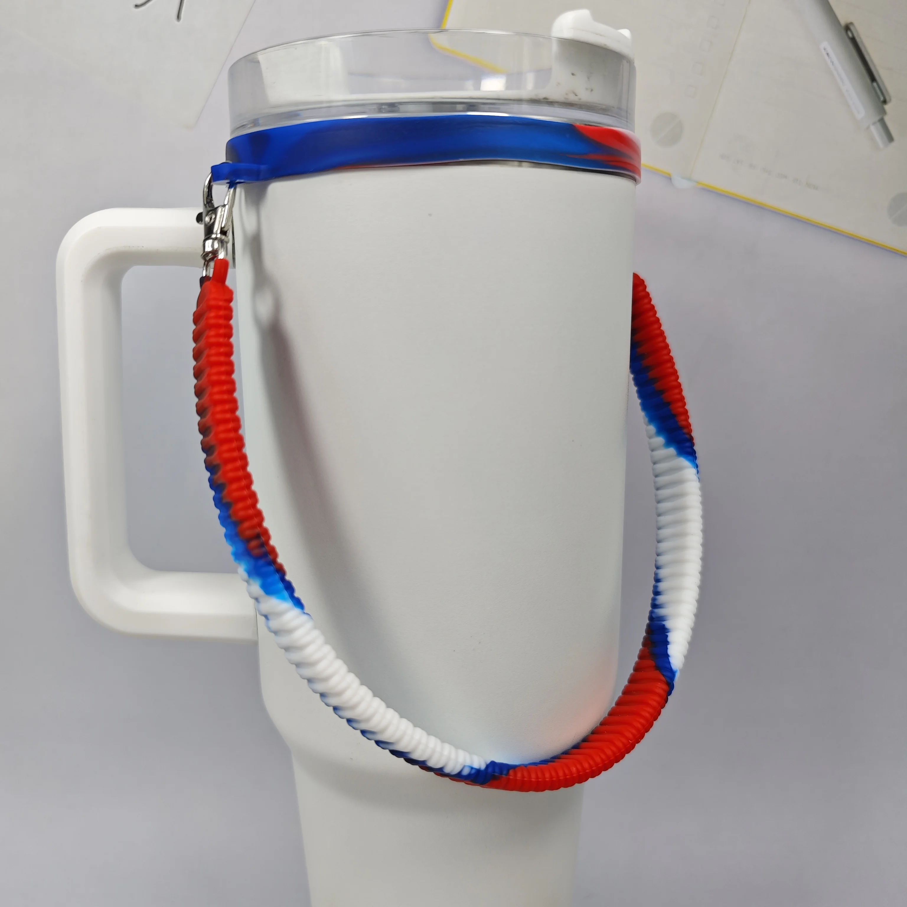 The Sports Water Cup Comes With A Silicone Colored Water Cup Rope And An Outdoor Portable Cup Sleeve