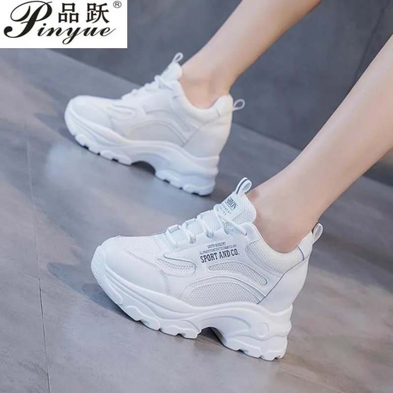 8cm Women dermis Casual heightening Round ventilate Bottom Platform Shoes Lace Up Fashion Sneakers white Vulcanized Shoes 34 39