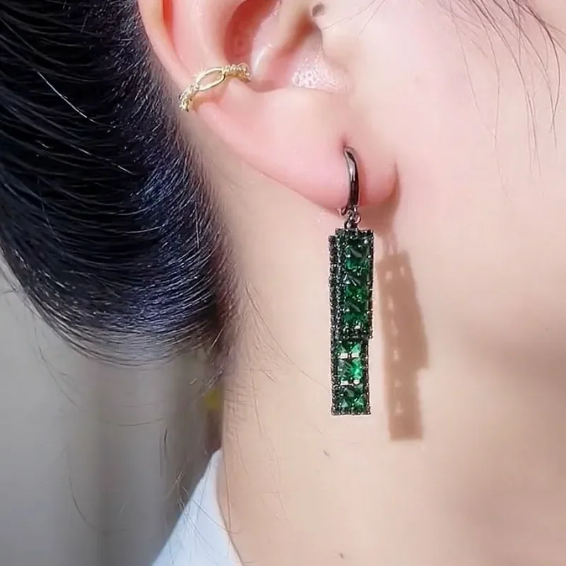 French Retro Green Square Zircon Earrings for Women Fashion Personalized Daily Accessories Party Jewelry Premium Birthday Gifts