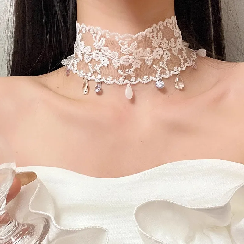 

French Sweet White Lace Choker Necklace with Water Droplet Tassel Elegant Versatile Neckwear Jewelry Accessory