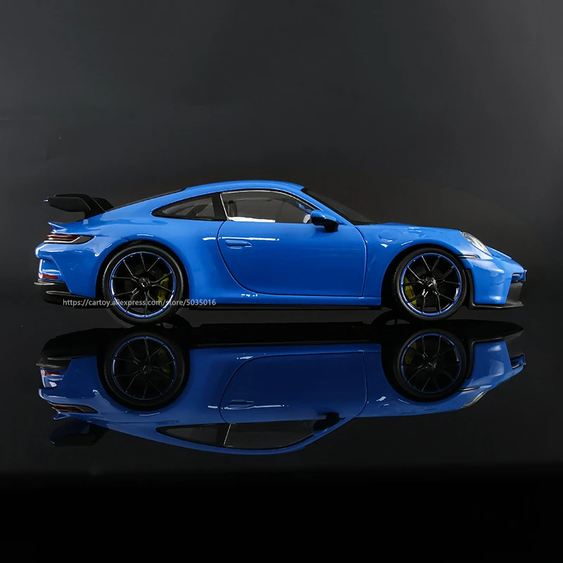 Maisto 1:18 2022 Porsche 911 GT3 racing edition die casting alloy car model Art Deco Collection Toy tools gift factory