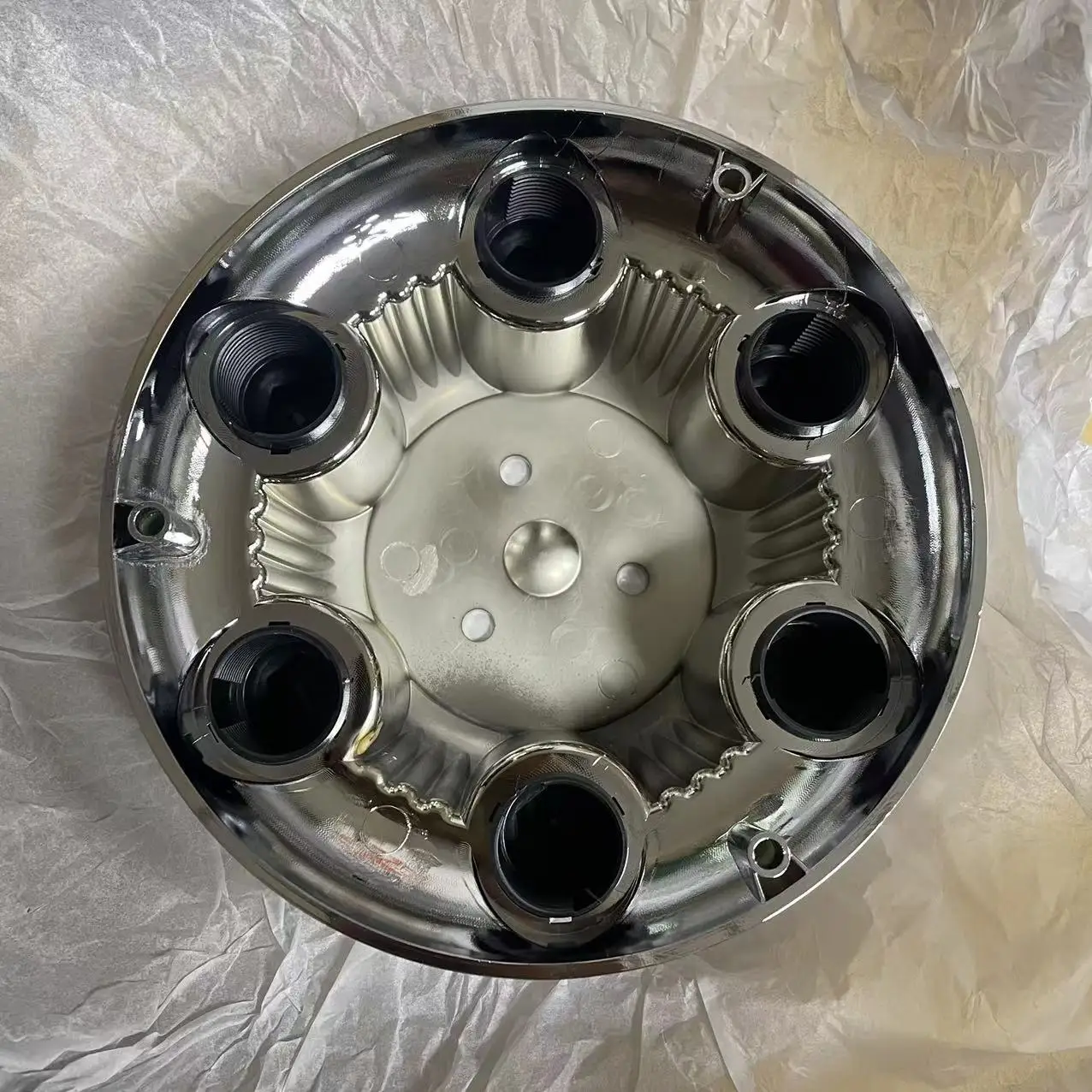 

4PCS 6 Hole Wheel Center Caps for Chevrolet GMC RV Trucks Compatible with GMC Sierra Yukon Chevrolet Silverado Suburban Tahoe