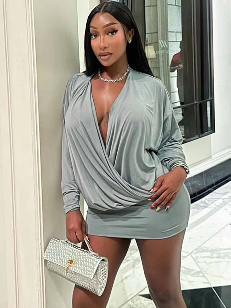 BKQU Sexy Diepe V-hals Jurk Vrouwen Bodycon Perzik Hip Volledige Mouw Herfst Mode Stretch Midnight Party Mini Jurken 2023 Nieuwe