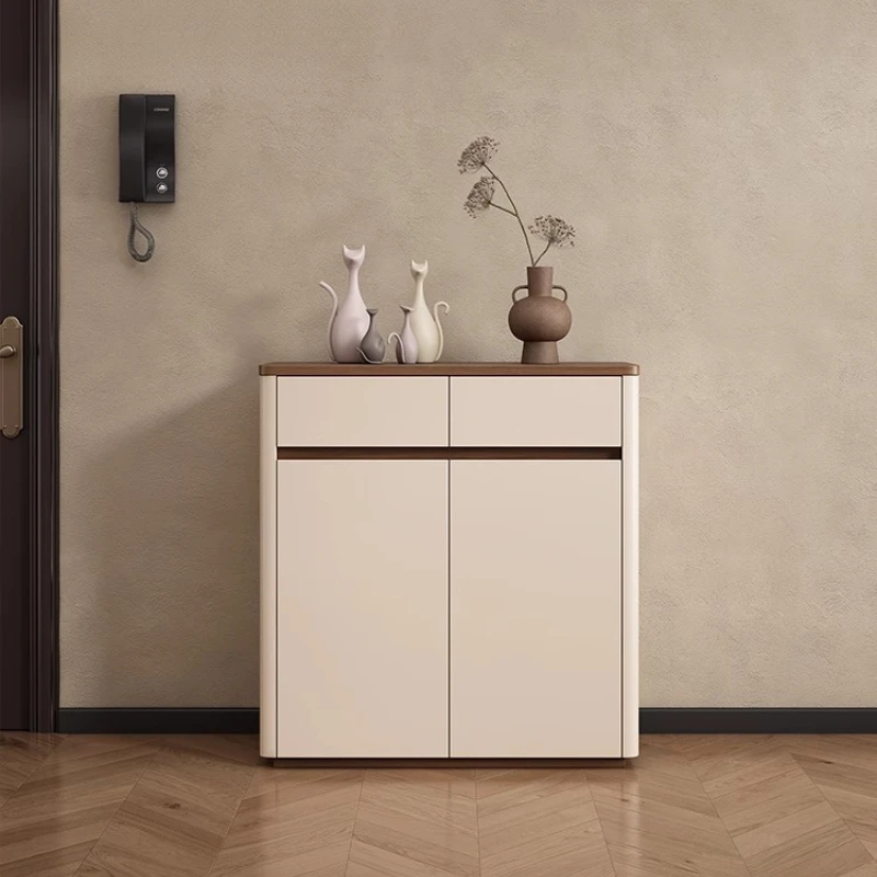 

Шкаф для обуви из цельного дерева у двери дома, новый современный минималистичный шкаф для обуви 2025, мебель для гостиной, домашний шкафчик