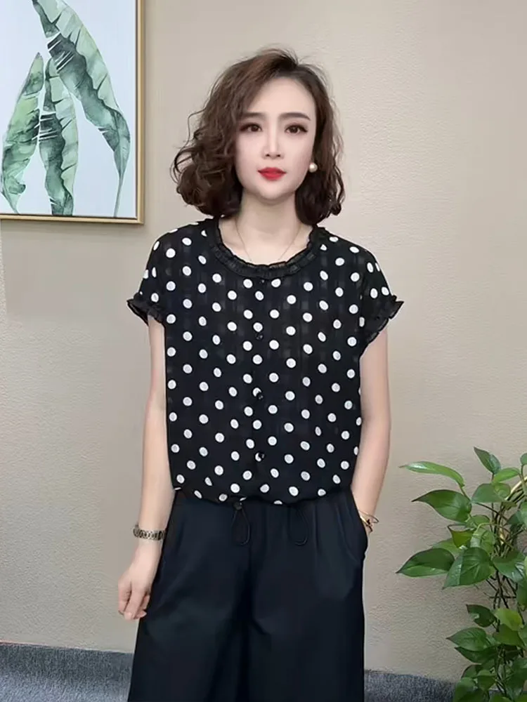 

Антивозрастная новая летняя футболка в горошек, свободный топ для похудения с мясом, скрывающий топ для женщин среднего возраста