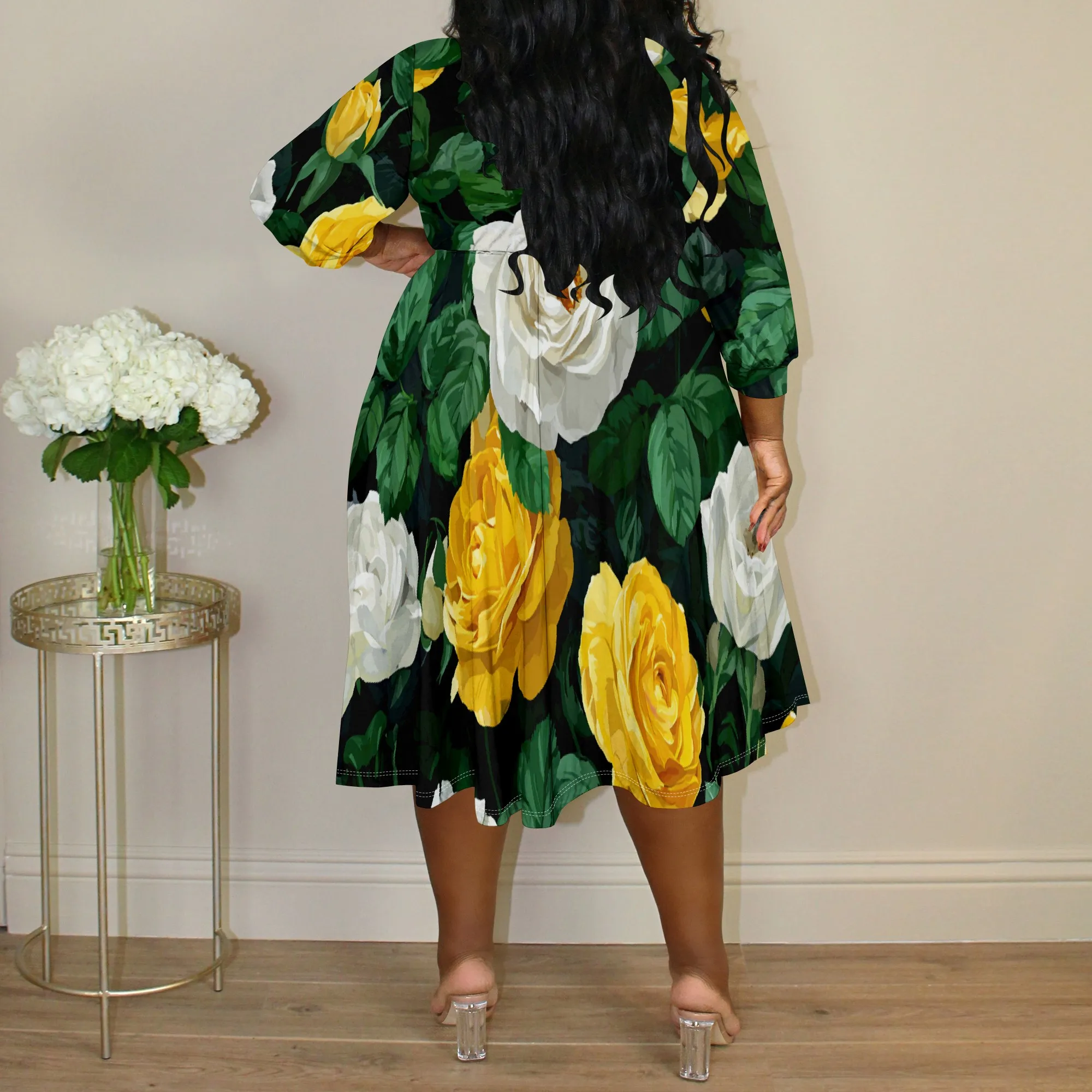 Рисунок 6 - Элегантное платье миди с цветочным принтом