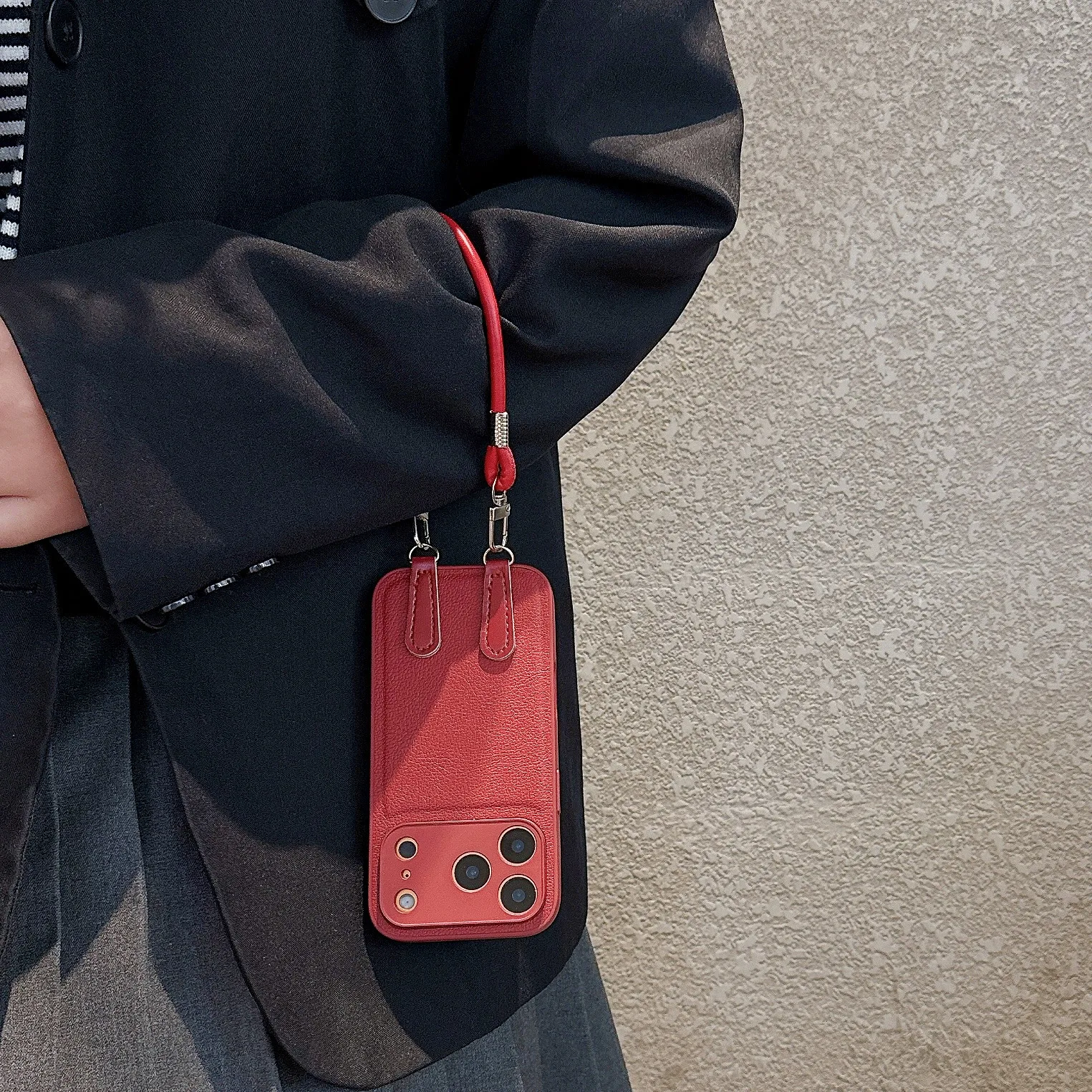 حافظة هاتف أنقرة حمراء عصرية مناسبة لهاتف آيفون 14 15/16 17ProMax مع سلسلة حبل غطاء جديد عصري مقاوم للصدمات #4
