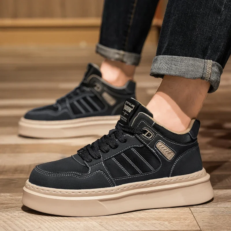 

Новая британская модная мужская обувь, весенне-осенняя универсальная повседневная обувь, студенческие противоскользящие туфли на толстой подошве.