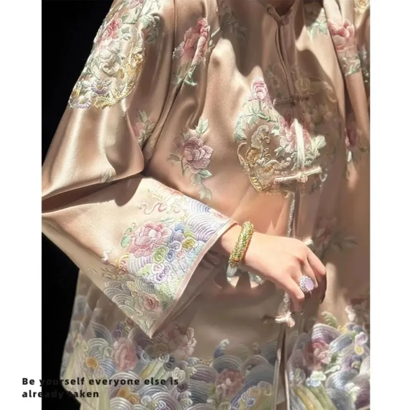 

Новая осенняя парчовая куртка в китайском стиле в стиле ретро для женщин, новый топ на пуговицах с вышивкой для тяжелой промышленности в китайском стиле