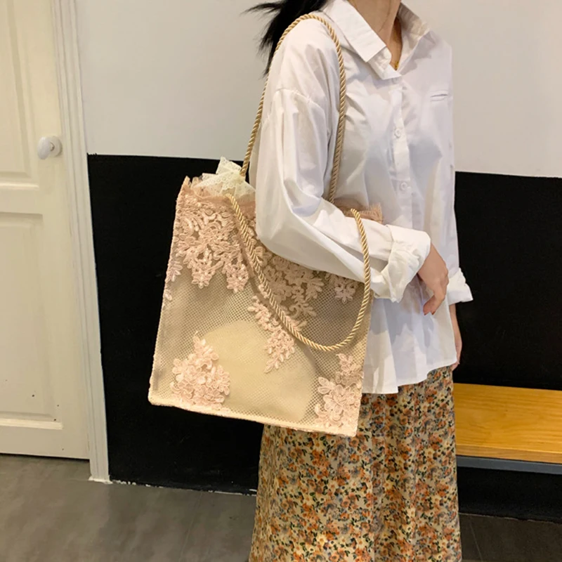 New Korean Lace Handbag Women Large Capacity Shopping Bag Retro Summer Embroidered Shoulder Bag for Travel Beach Tote Bag