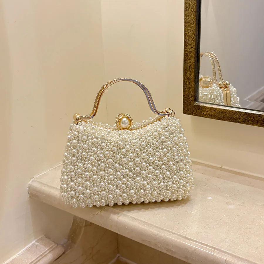 French pearl with diamond metal hand-held pearl lock design Gentle luxury banquet wedding exquisite clutch.