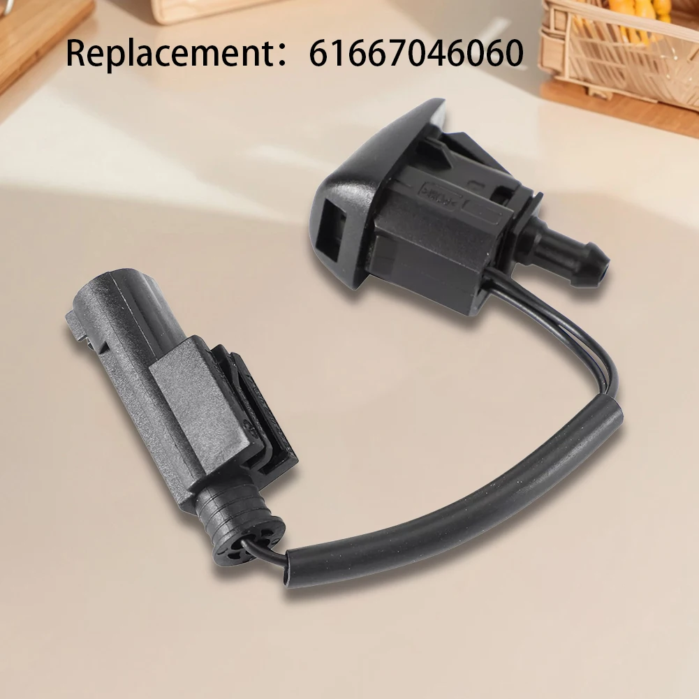 Ugello di spruzzatura della rondella del tergicristallo OEM 61667046060 compatibile con 5 serie E60 545i M5 550i 02-09