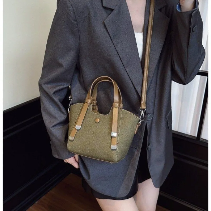 

Минималистичная уникальная кожаная женская сумка через плечо, дизайнерская сумка-кроссбоди класса люкс, вместительная модная сумка для подгузников для женщин