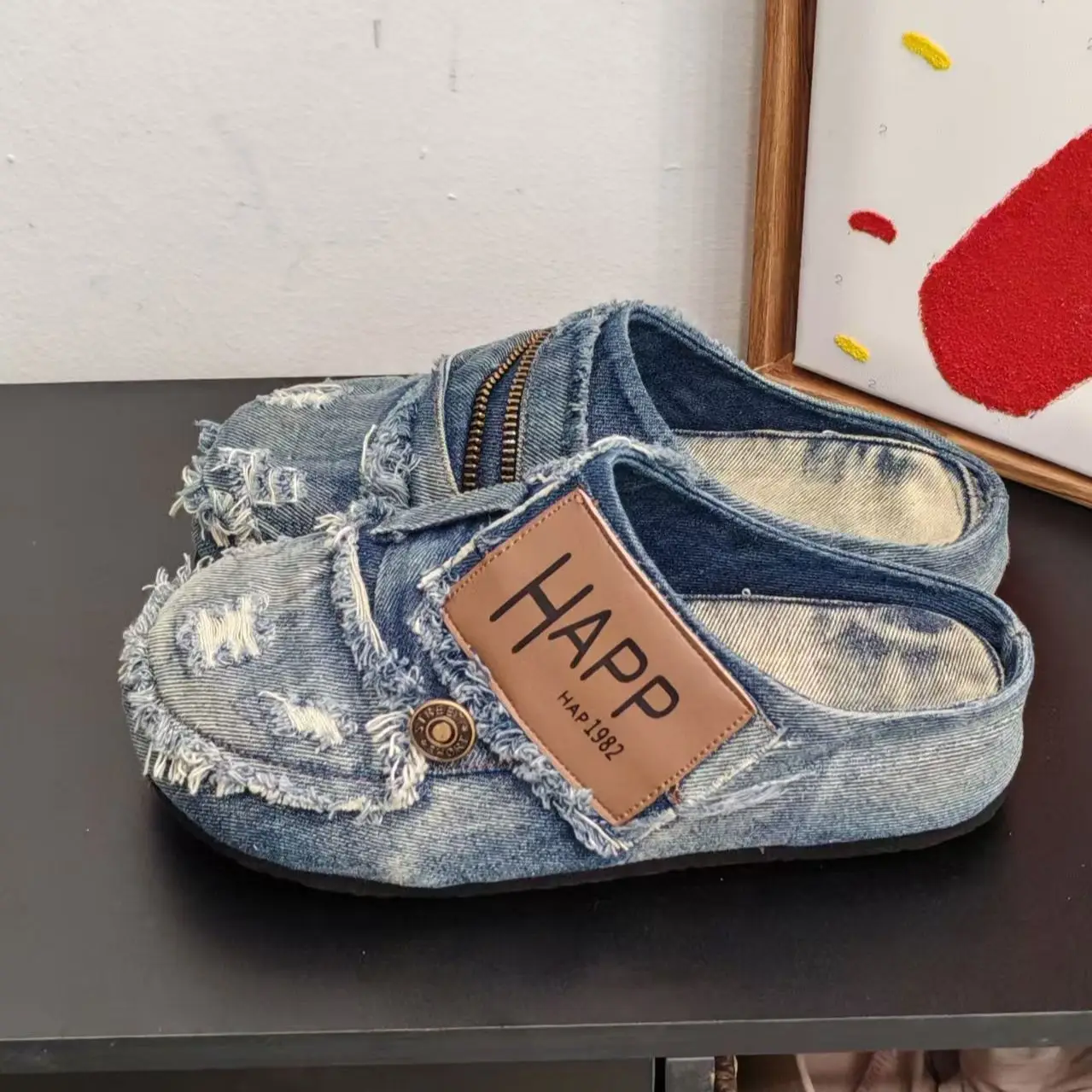 Retro Distressed Denim Slippers with Frayed Edges, Zipper, No Back Strap, Slip-On Closed-Toe Sandals, Street Fashion Shoes