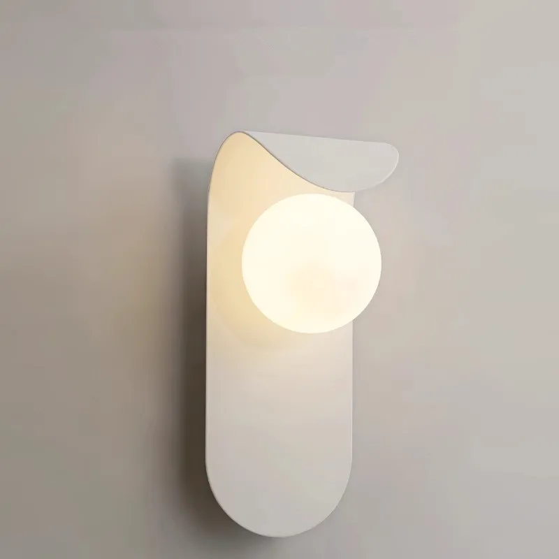 Nordic Wall Lamp AC90-260V Bedroom Bed Personality Simple TV Background Wall Minimalist Staircase Atmosphere Sense Wall Lamps