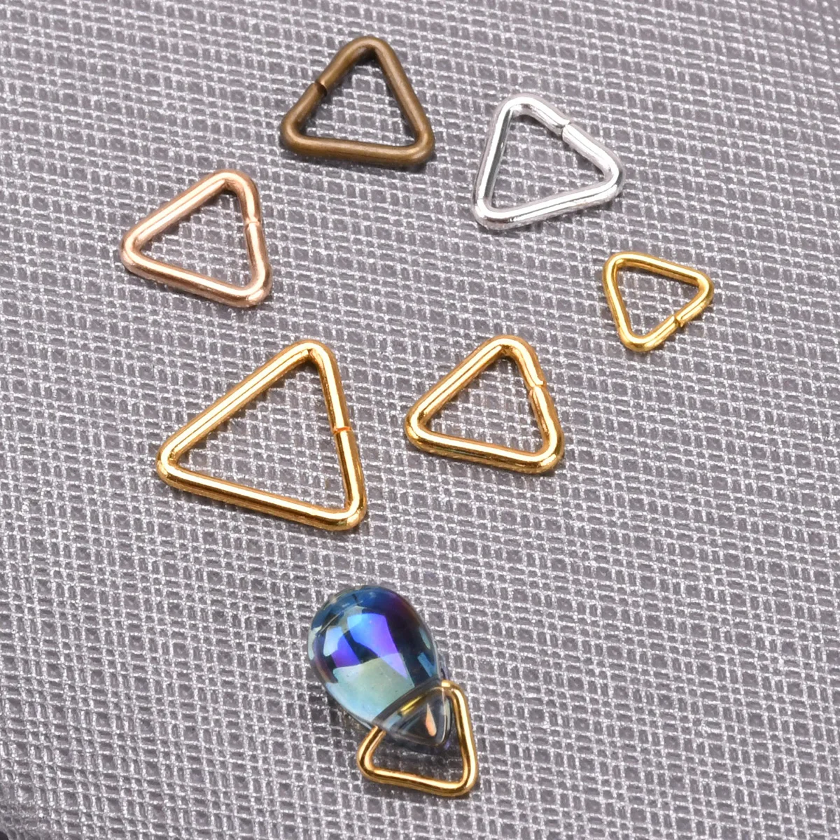 Anillos de eslabones abiertos para fabricación de joyas, 50 piezas, forma triangular, 5mm, 7mm, 10mm, chapado en oro/plata, cobre, Metal