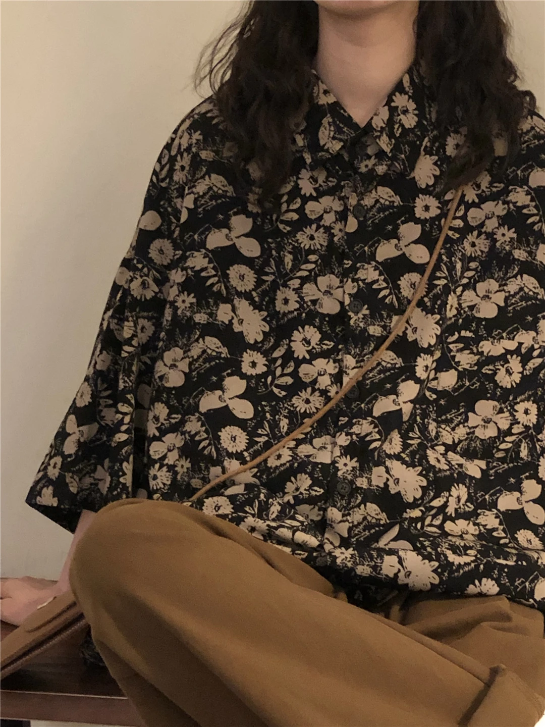 

Summer 2023 Men's Casual Oversize f Sve Floral irt Loose Fit Regular Thin ort Sve Printed arp Collar