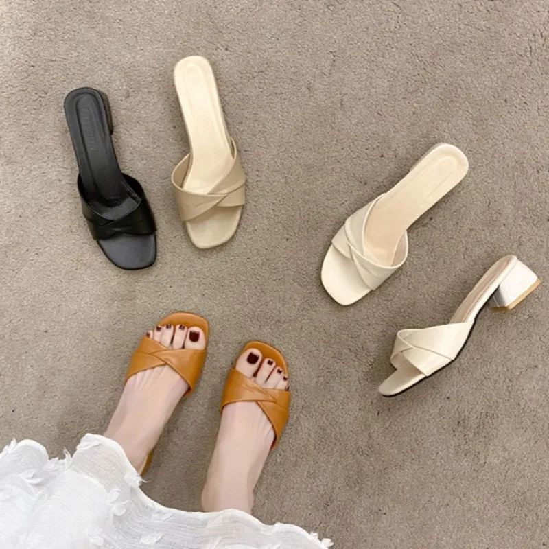 2026 Summer New Fashion Open Toe Solid Color Simple sandals Surface Versatile Candy Color Large Slippers Square Heel Shoes Women