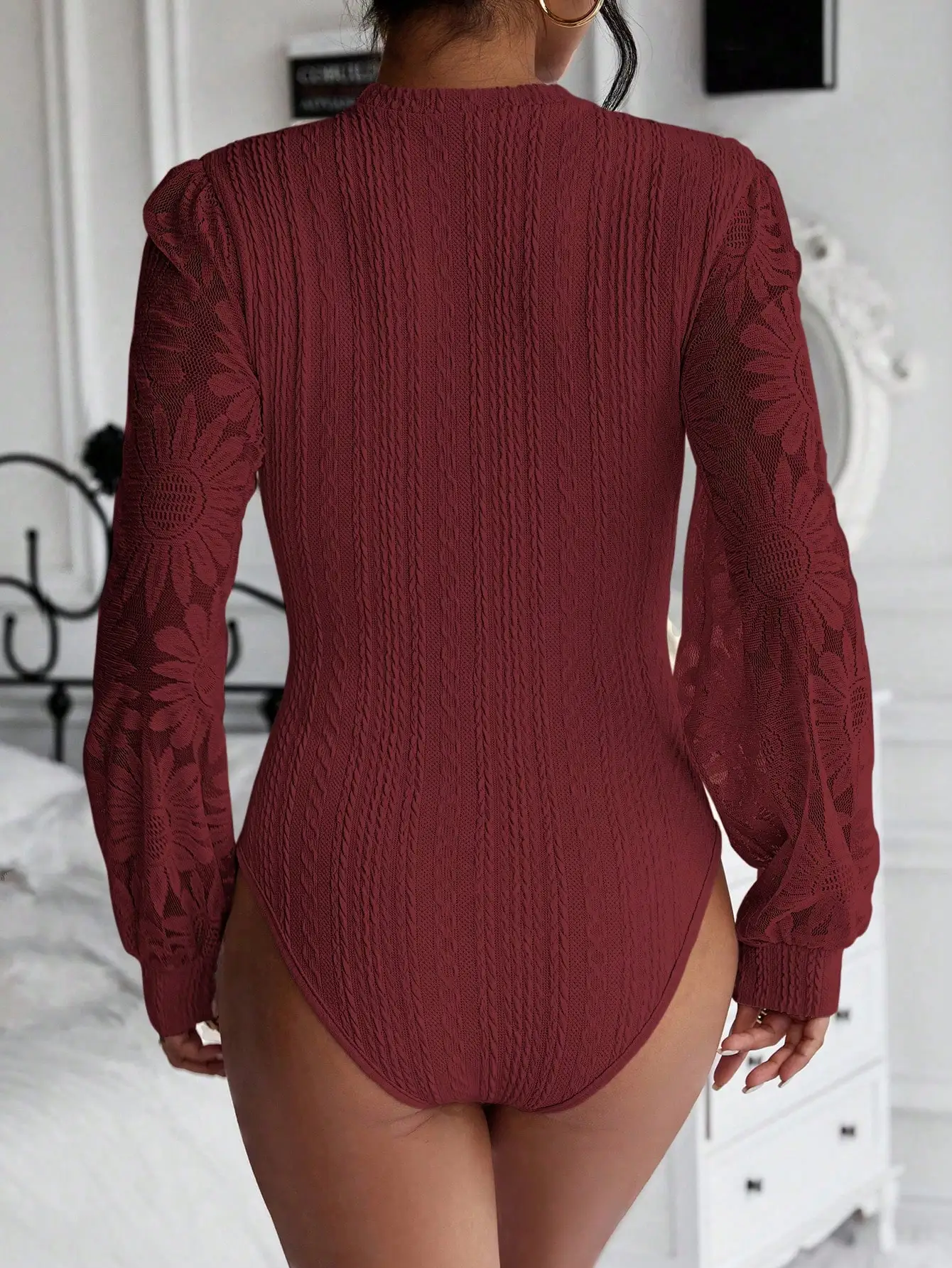Nice Elegant Lace Spliced ​​small Round Neck Knitted Long Sleeve Women's Spring And Summer Jumpsuit