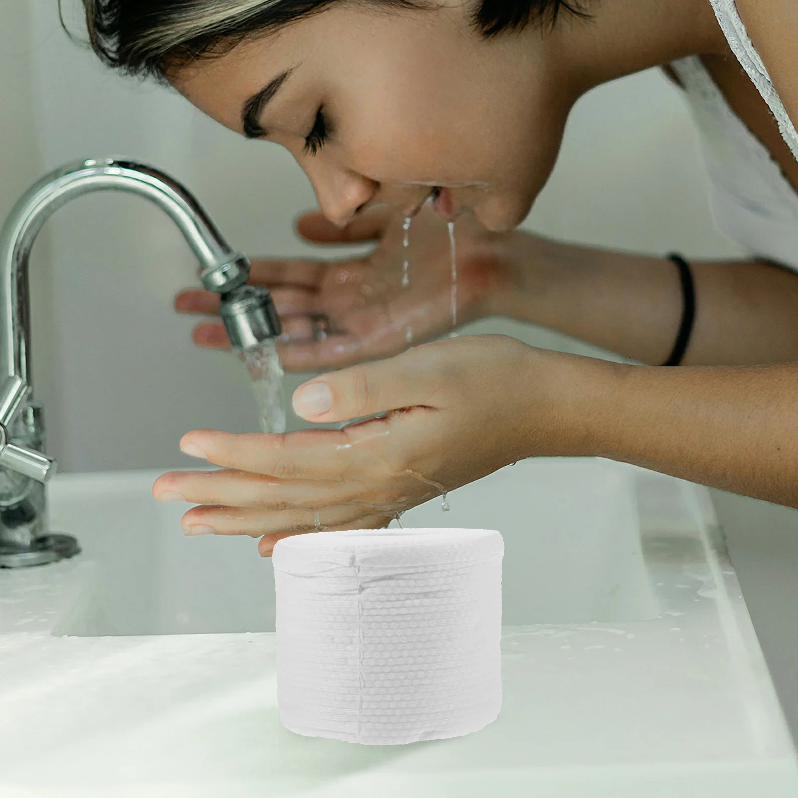 1 Roll Thickened Cotton Disposable Face Washcloth Soft Facial Tissue for Makeup Removal and Daily Use Cotton Face Towel
