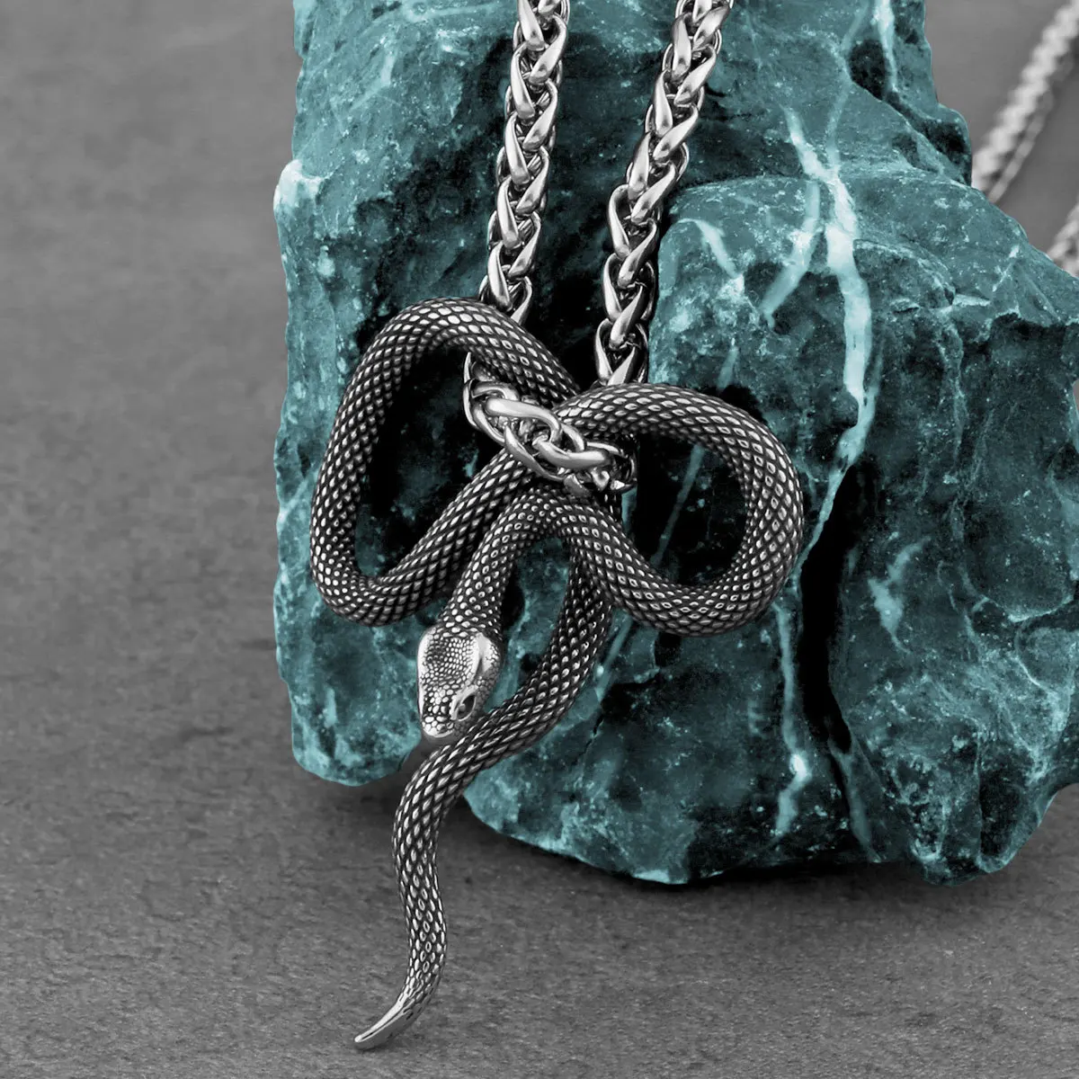 Vintage Punk Punk Animal Snake Pendant Personality Hipster Python Stainless Steel Necklace Ornament