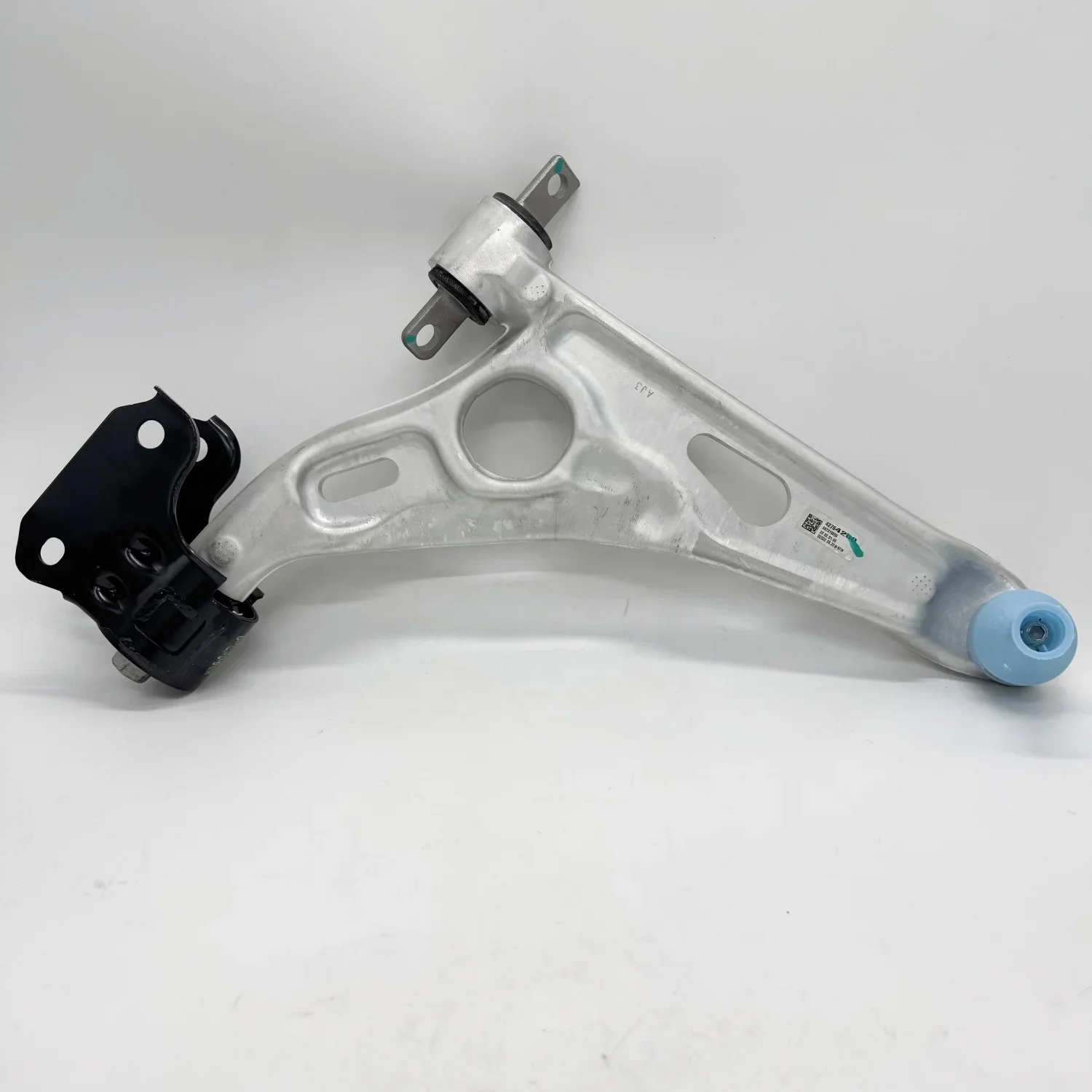 

Brand New Original Factory Aluminum Front Lower Suspension Left Control Arm Assembly for Buick Velite 7, OE 42621337 42764199