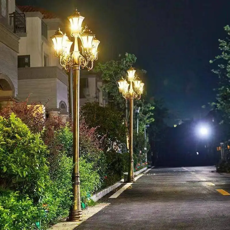 Solar Garden Light European 5-head Chinese Light Lawn Gate Villa Landscape Garden Decoration