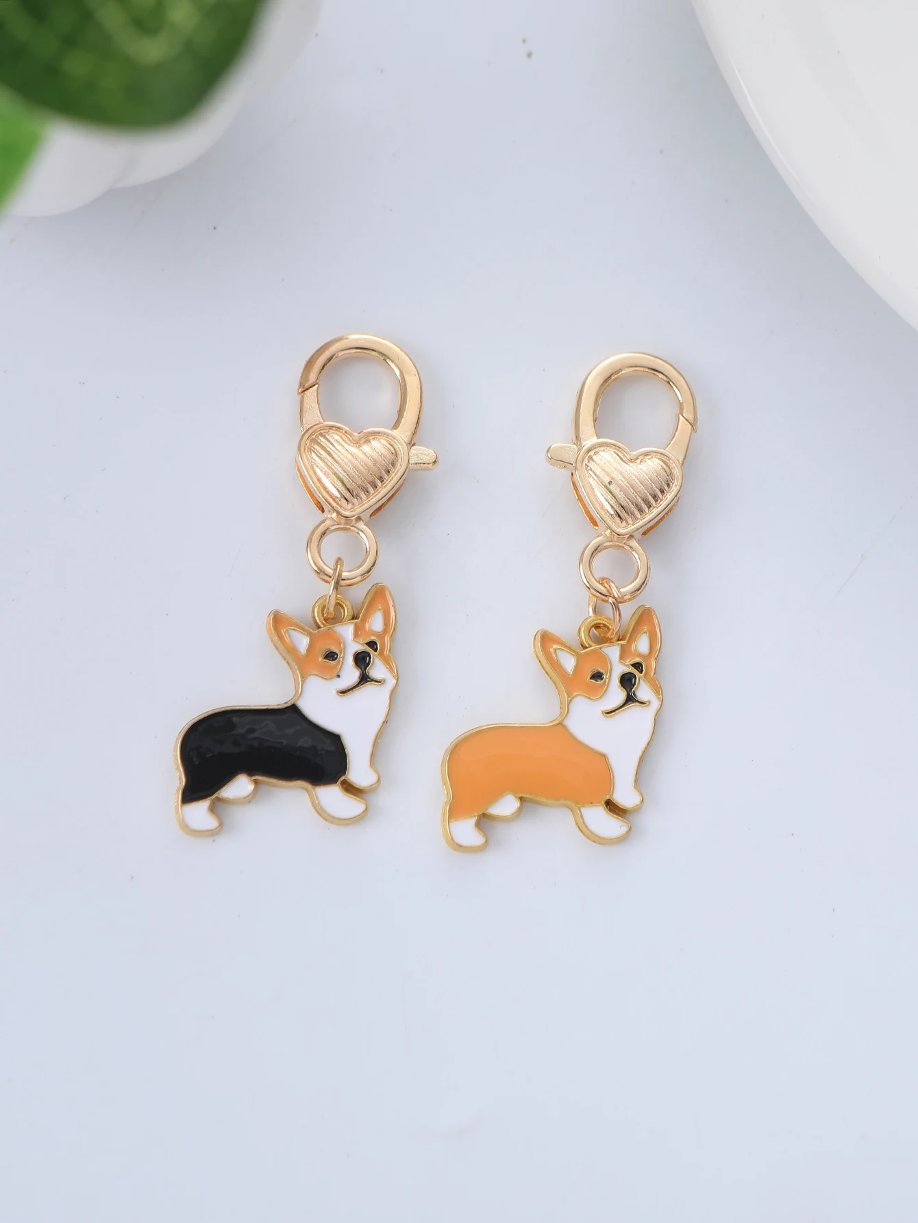 Golden Corgi Love Lobster Button Earphone Pendant Pet Dog Pendants Keychain Animal Bell Enamel Keyring Cute Bag Car Gift
