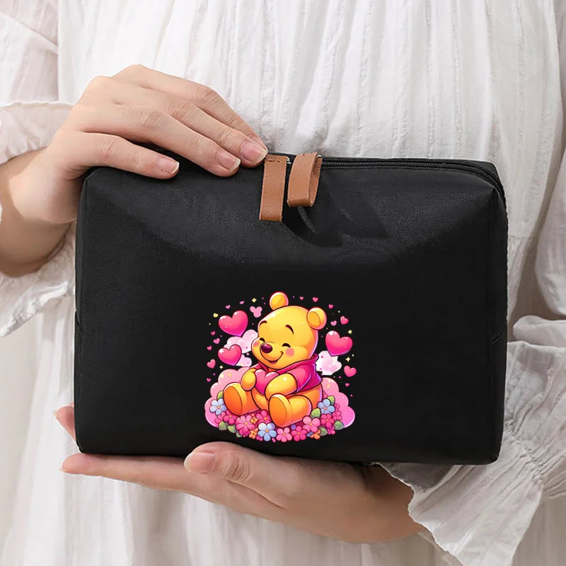 Saco cosmético feminino do Winnie The Pooh Cartoon, sacos para armazenamento de grande capacidade, caixa conveniente para viagem, lavagem, 2022