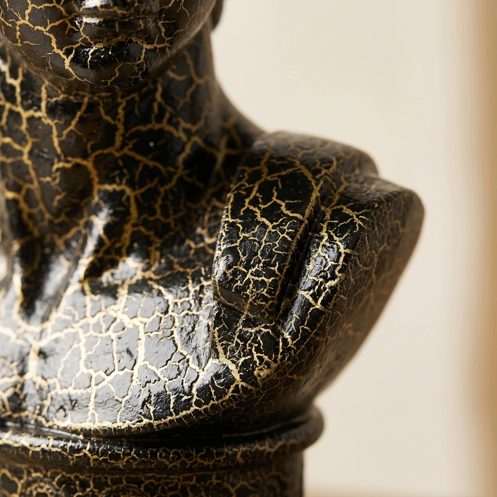 Bust with Glasses Crackle-Finish Male Bust Resin Sculpture Gold-Veined Male Statue Compact for Home Decorators, Tabletop