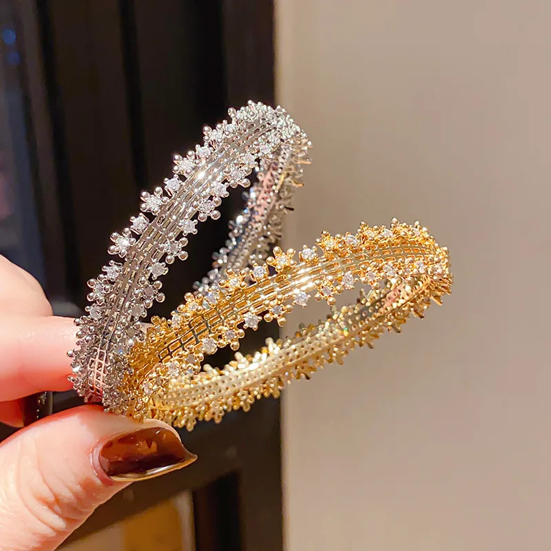 Classic Design Crystal flower Bangles for Women Fashion Brand Jewelry Zirconia luxury Bracelet Party Accessories