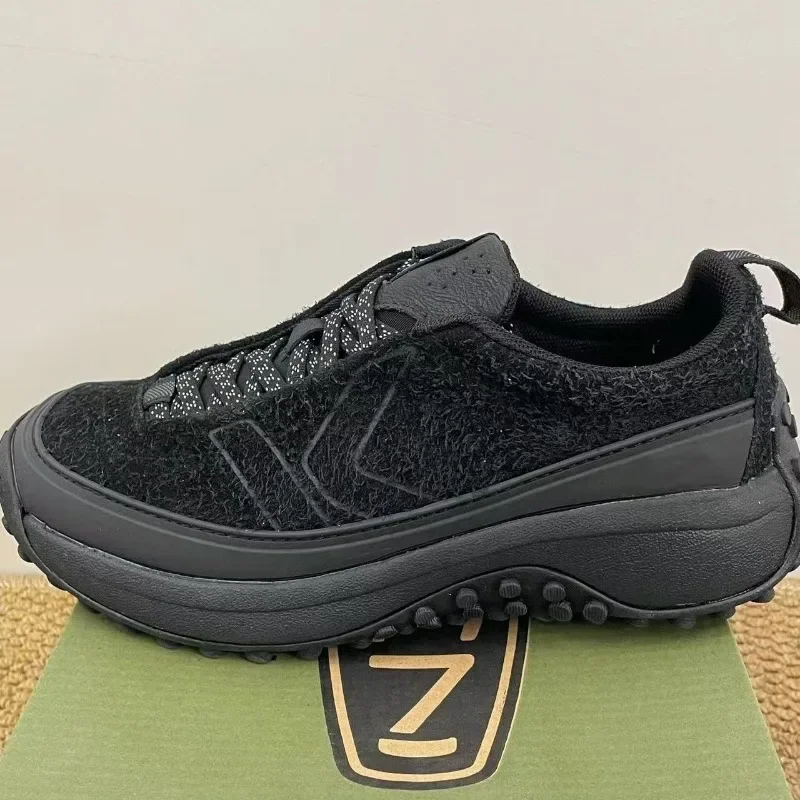 High End 4th Gen Outdoor Hiking Shoes Fashion Men Women Anti Slip Wear Resistant