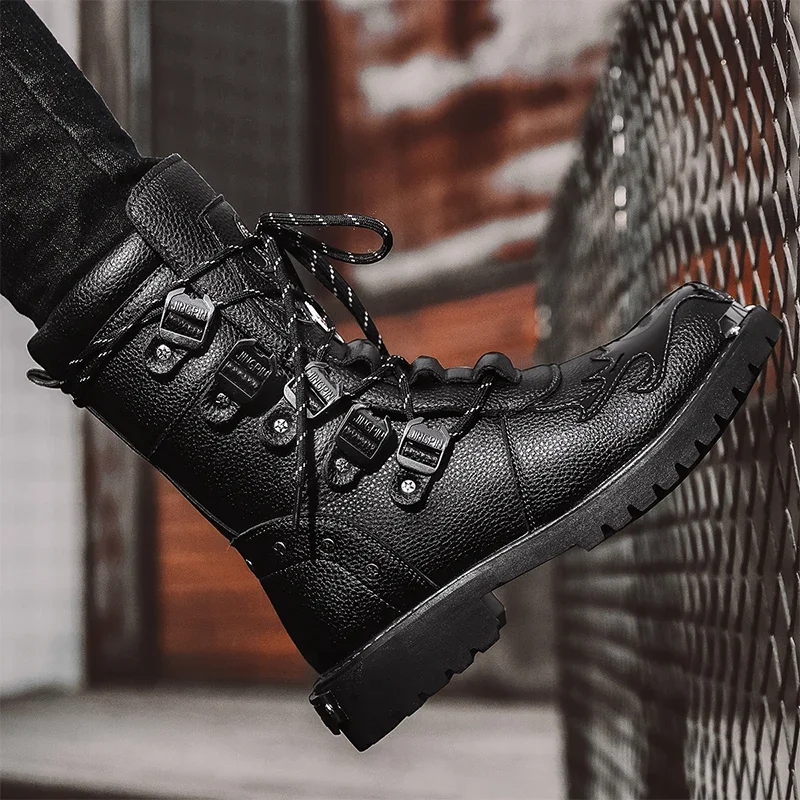 High Top Men Boots Fashion Street Style Motorcycle Boots Fretwork Outdoor Walking Shoes Lace Up Wear-Resisting Platform Shoes