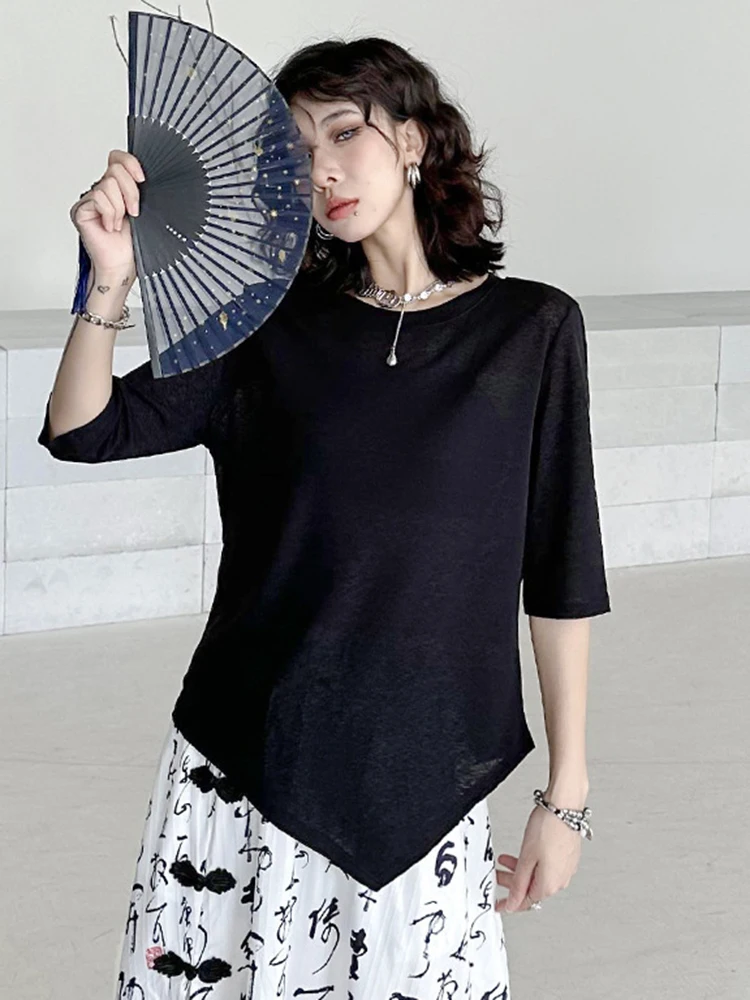 EAM Women Black Irregular Hem Big Size T-shirt New Round Neck Three-quarter Sleeve Fashion Tide Spring Autumn 2024 1DH5130