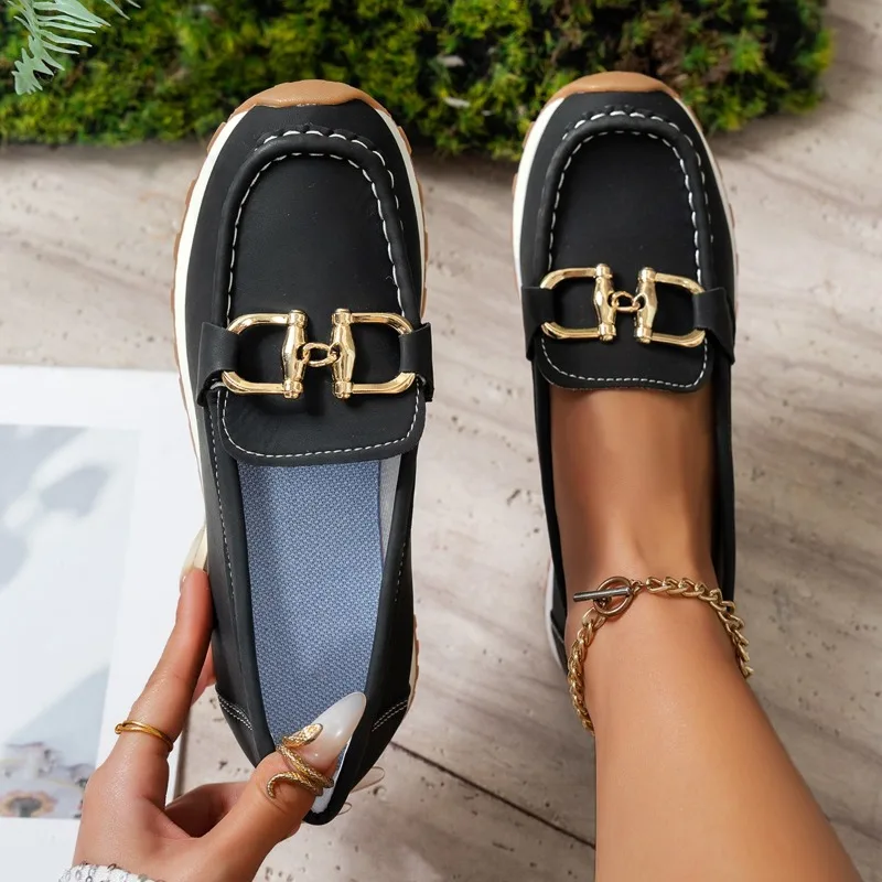 

Новинка 2023 года, женские модные удобные лоферы на толстой подошве, повседневная повседневная обувь с металлической цепочкой для женщин, спортивная обувь на танкетке