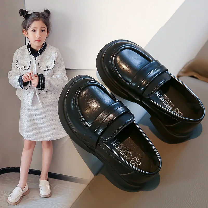 Girls' leather shoes2024Spring and Autumn New Children's Soft-Soled Princess Shoes Black Student Shoes Slip-on Casual Loafers