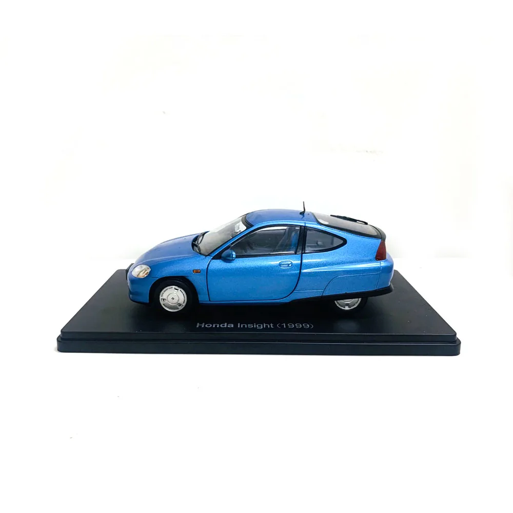 

1/24 Scale Die-Cast Model Car Door Open Insight 1999 Blue Birthday Gift Toy Scene Decoration New in Box