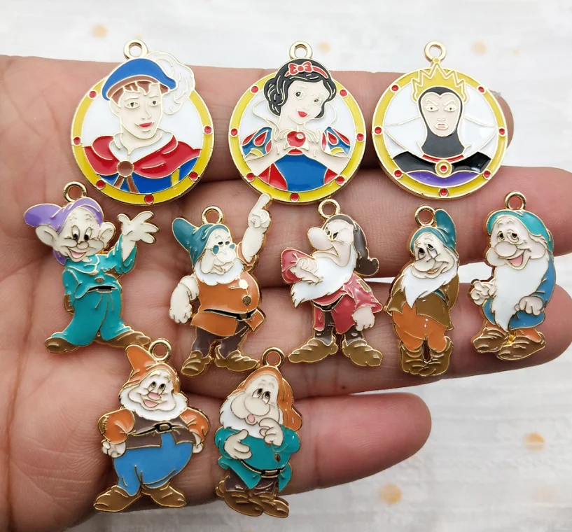 

mix Cartoon 10pcs Princess Charms Enamel Charms Pendants for Jewelry Making Necklaces Earrings Braceltes DIY Crafts Gif