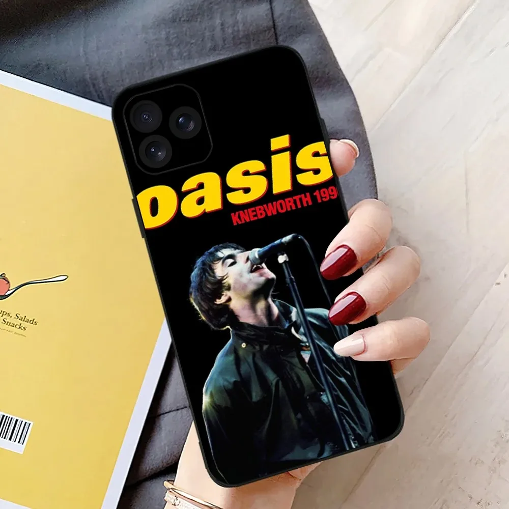 Band O-Oasis Knebworth 1996 Phone Case For iPhone 8 14 Mini X 15 XS 12 MAX 11 13 Xr Pro Plus Shell