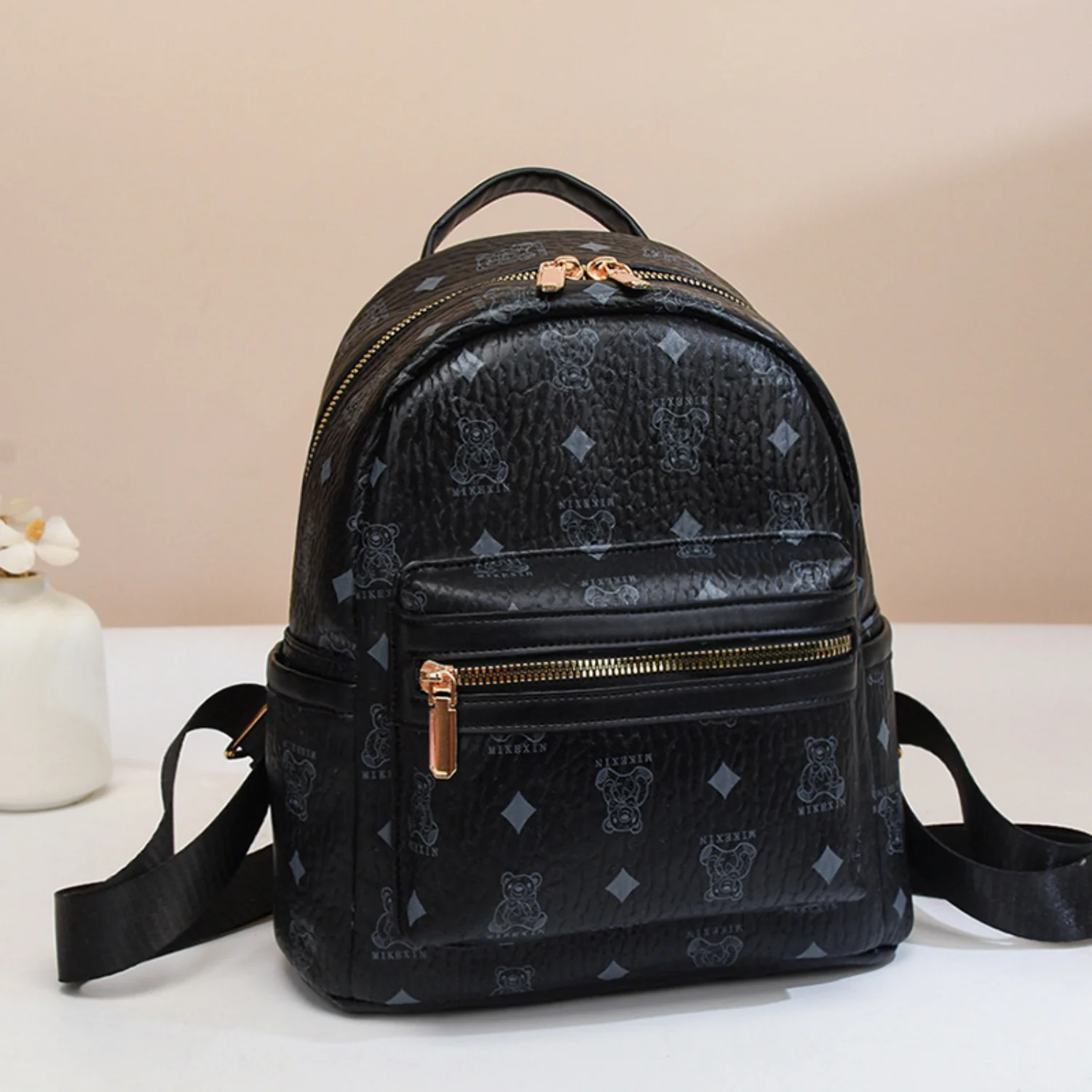 2026年春夏新作-クマ柄バックパック、レディース軽量高級シンプル多機能大学生向けファッションバックパック、ハンドバッグ