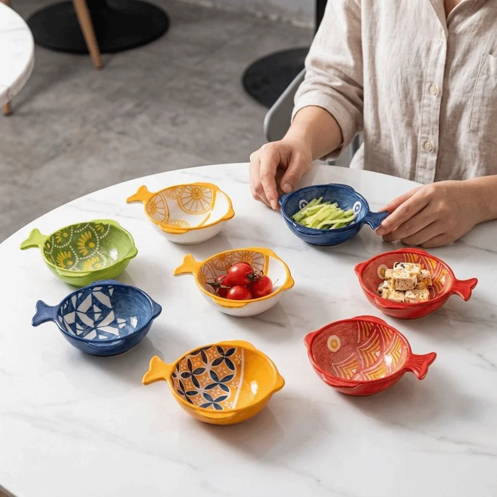 4PCS Ceramic Fish Shaped Dish Japanese Style Underglaze Color Seasoning Sauce Vinegar Dish Retro Cartoon Dessert Plate