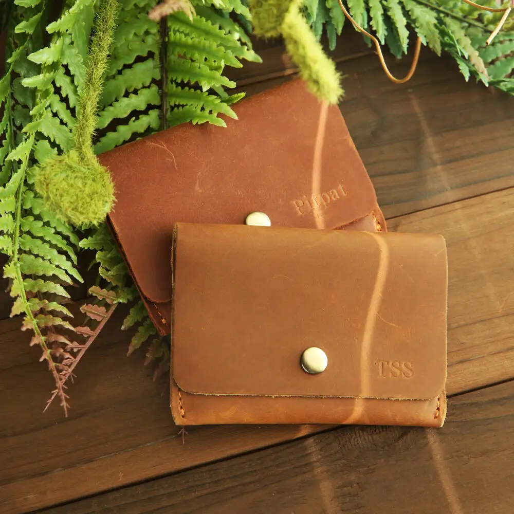 Custom Debossed Name Initials Vintage Crazy Horse Real Leather Snap Card Holder Multi Slot Slim Business Credit ID Card Wallet