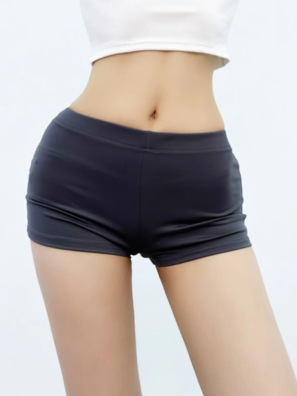 American Style Retro Spicy Girl Elastic Low Waist Yoga Fitness Shorts Women's Stretch Slim Wrap Hip Solid Ultra Shorts 6M9W