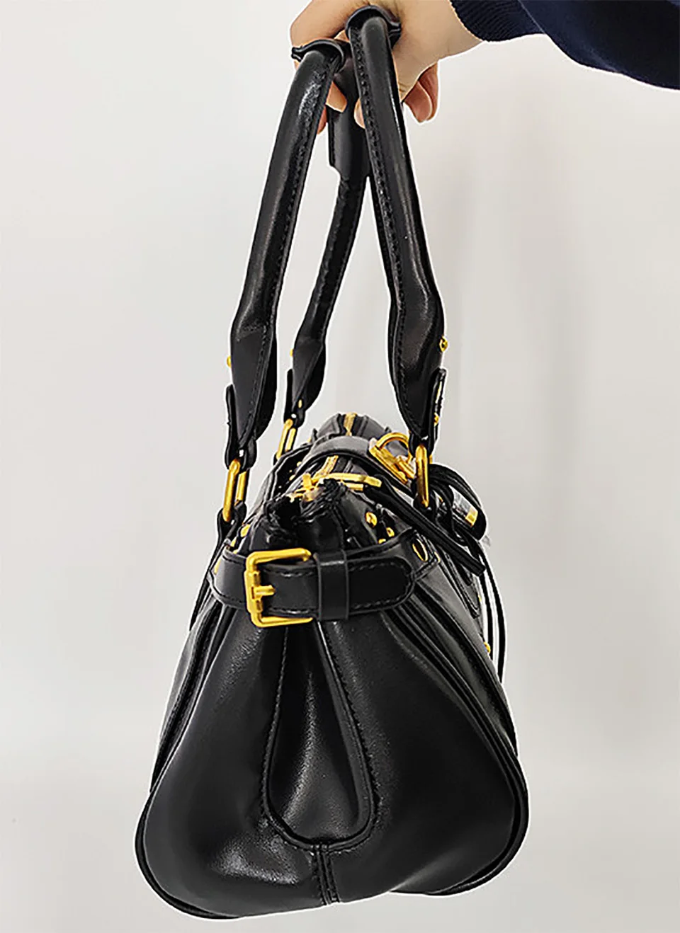 Vintage Y2K Lock Top Handle Bag für Damen, PU-Leder-Handtasche, Retro-Nieten-Unterarmtasche, Motorradtasche, Umhängetasche – Detail 9