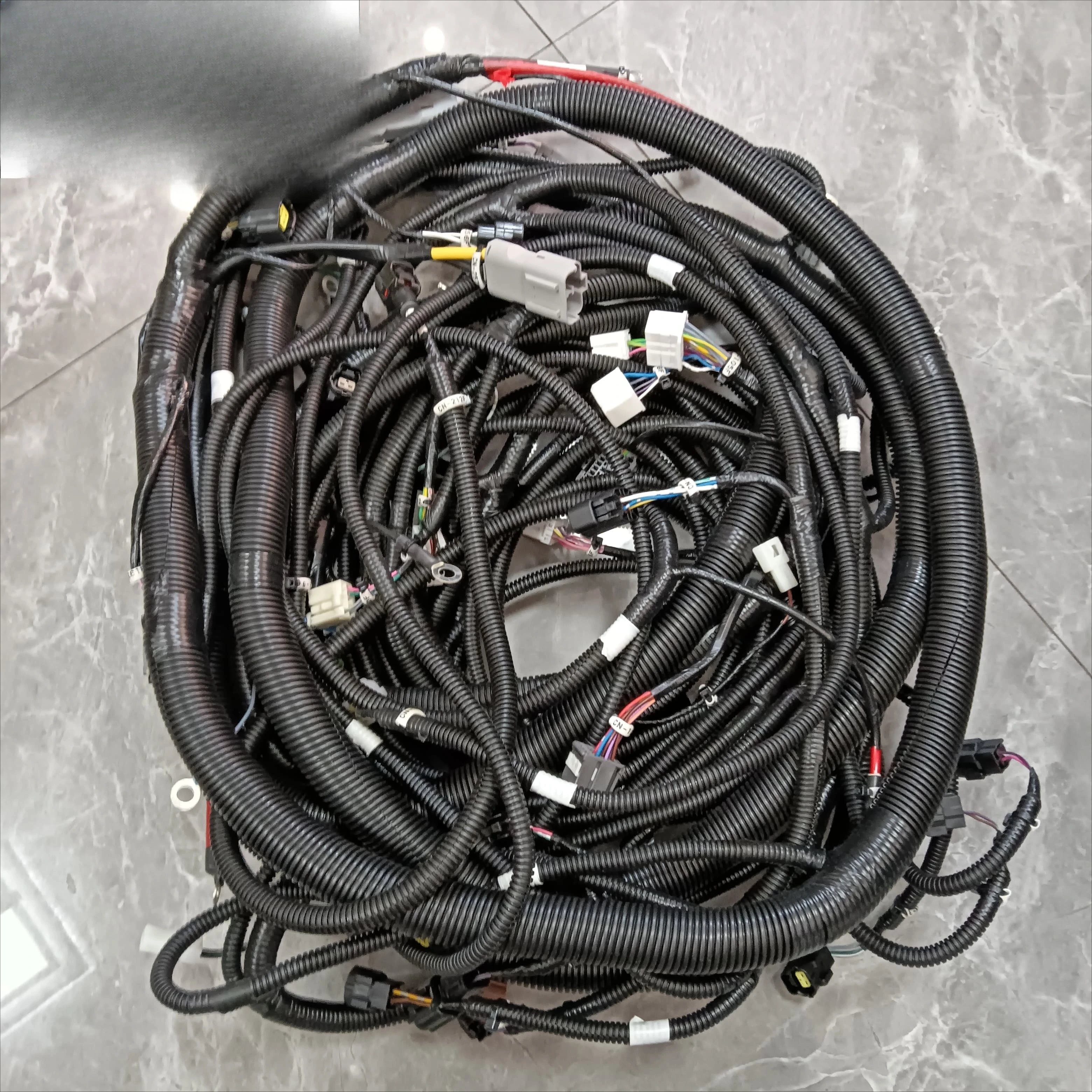 

LNHF LQ13E01245P1 Excavator SK200-8 Engine Wiring Harness LQ13E01245P1 For Kobelco