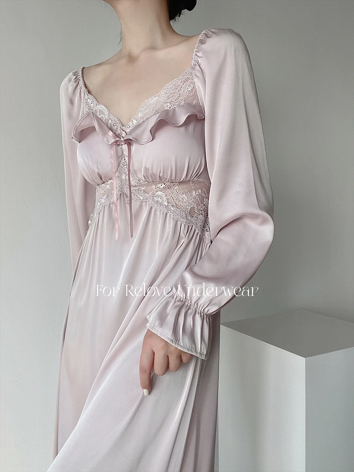 French Ice Silk Nightgowns Long Sleeve V Neck Lace Patchwork Bow See Through with Chest Pad Sleepwear Women Spring Autumn