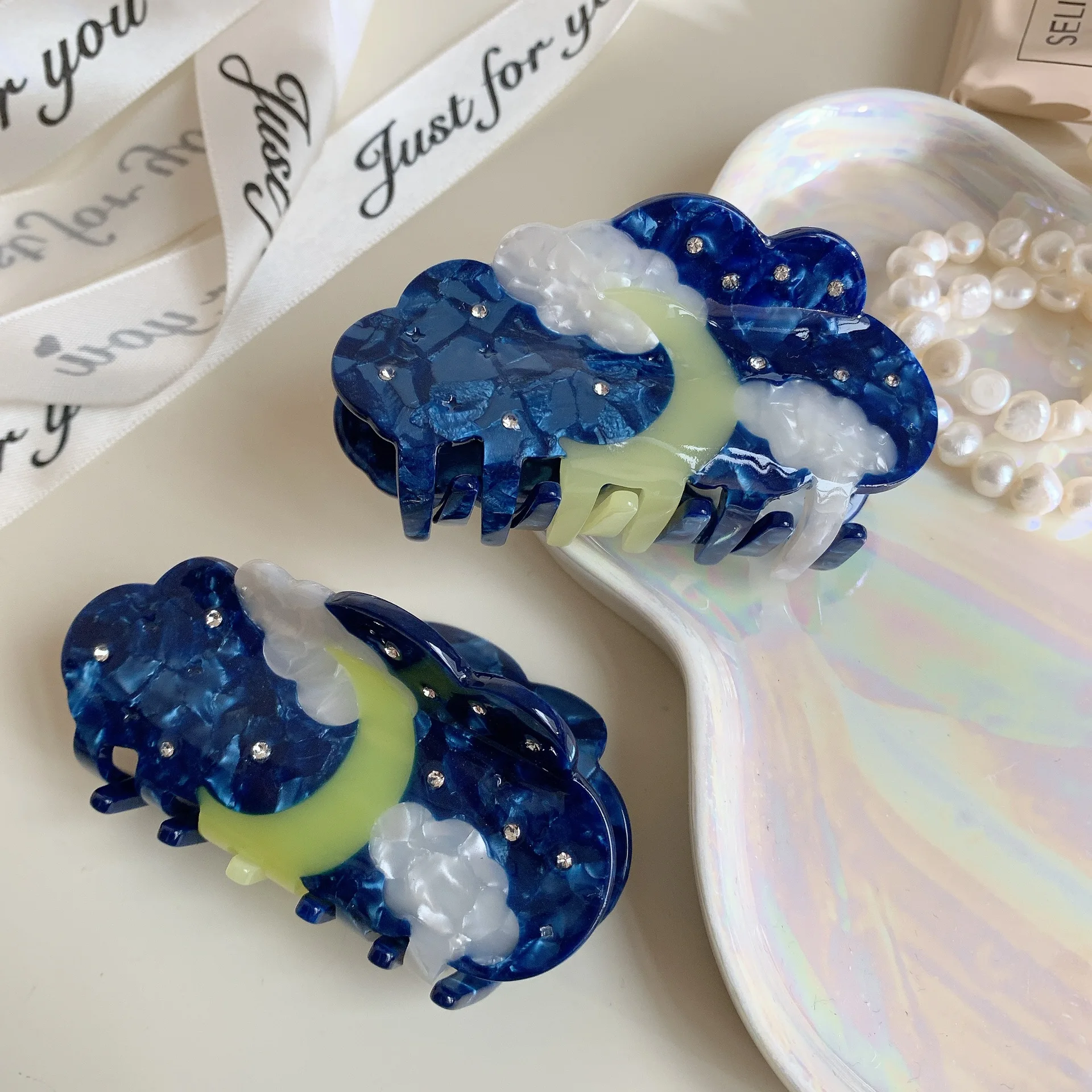 1pc Deep Space Blue Cloud Moon Rhinestone Acetate Grab Clip, Female Shark Clip Medium Rear Head Versatile Hairpin Hair Clip