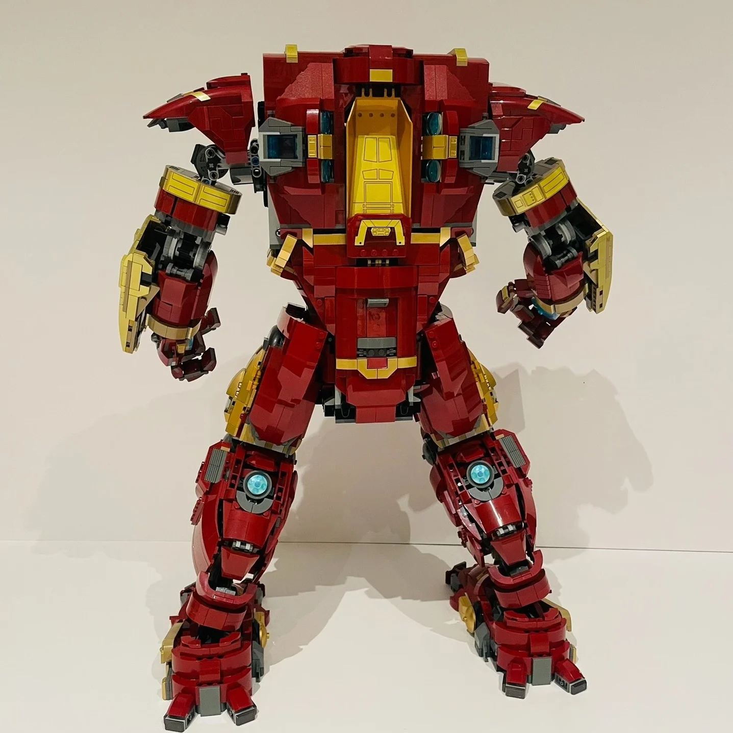 متوفر 4049 قطعة متوافقة 76210 روبوت حديد ميكا ألعاب مان روبوت نموذج بناء كتلة الطوب هدية عيد الميلاد