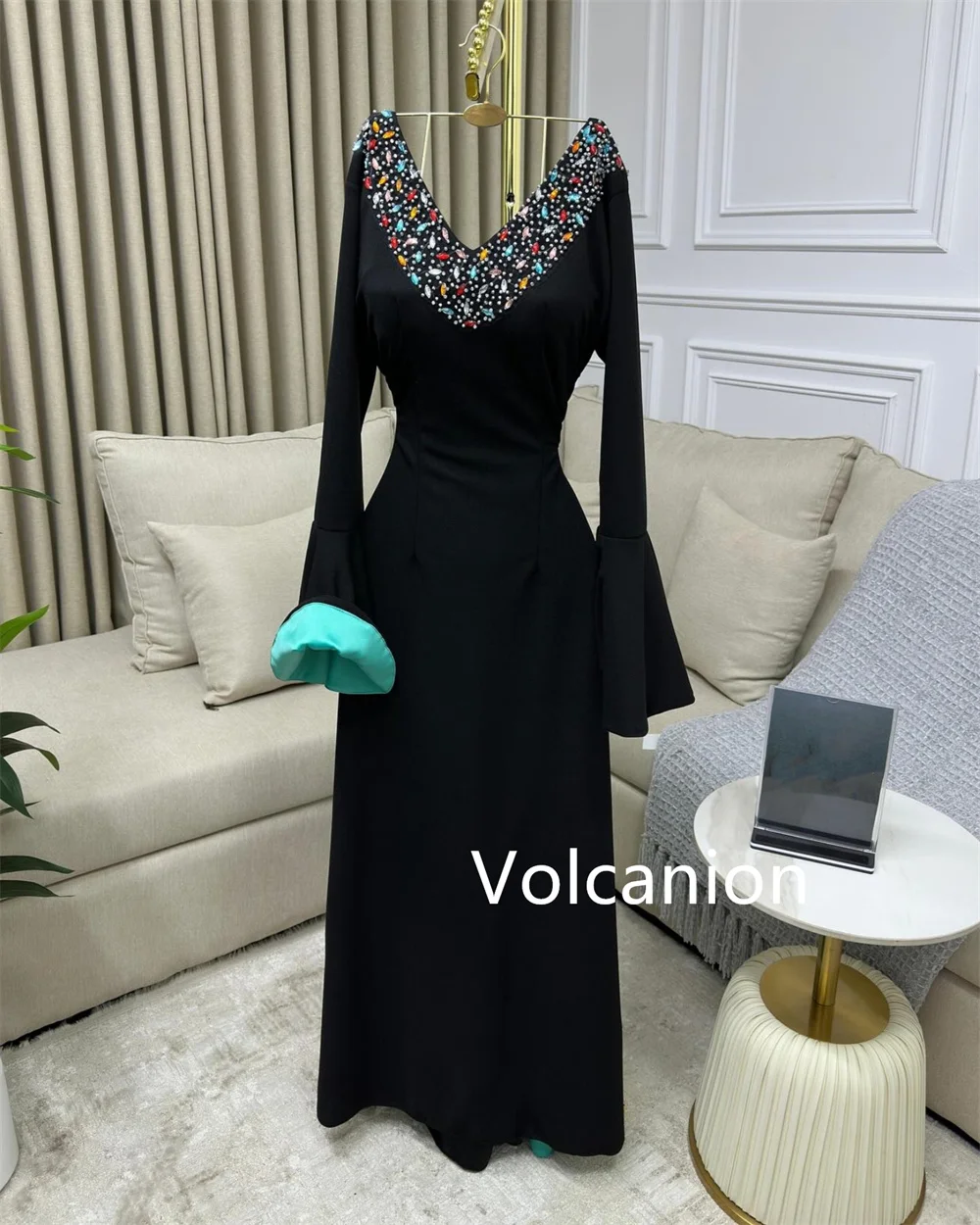 تخصيص جيرسي حجر الراين الديكور ألف خط الخامس الرقبة فساتين متوسطة الطول مناسبة مخصصة حفلة موسيقية كلاسيكية الرجعية جودة عالية